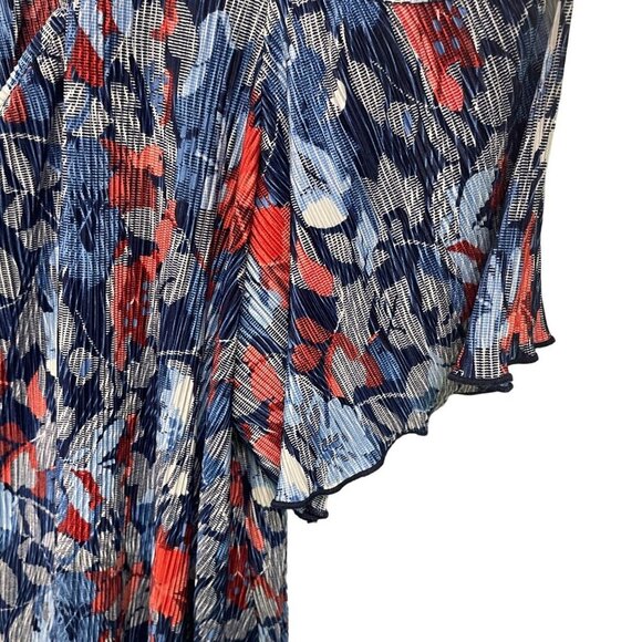 CATO Plus Size Cold Shoulder Blouse 26/28W Floral Pleated Design Blue & Red - Picture 5 of 6